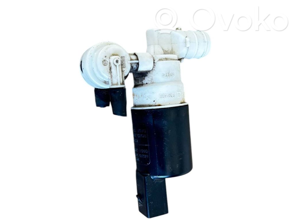 Volvo S60 Windscreen/windshield washer pump 