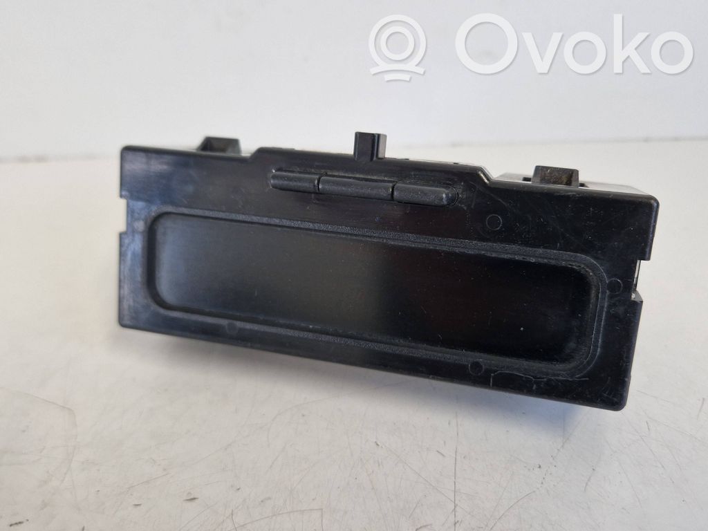 Renault Trafic III (X82) Clock 