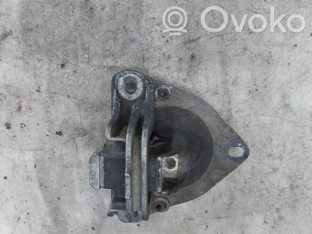 Renault Espace III Engine mount bracket 