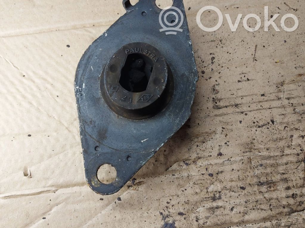 Renault Espace III Engine mount bracket 