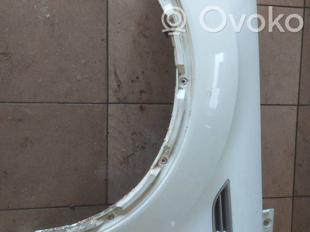 Ford Kuga I Sparnas 