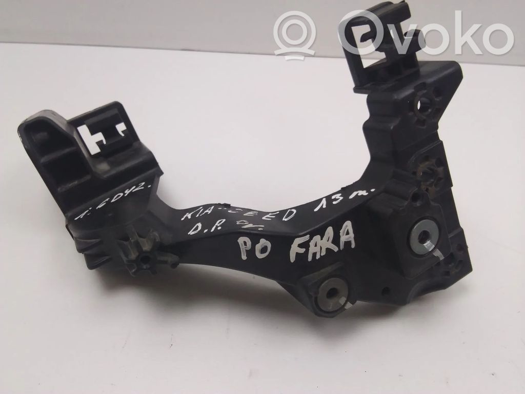 Halterung Scheinwerfer   ET015E