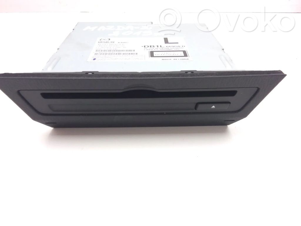 CD/DVD mainītājs   DB1L669G0D