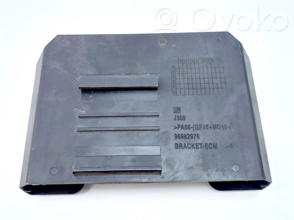 Chevrolet Orlando Other engine bay part 