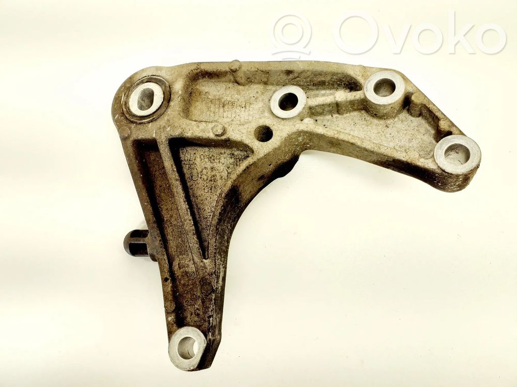 Opel Mokka Gearbox mounting bracket 