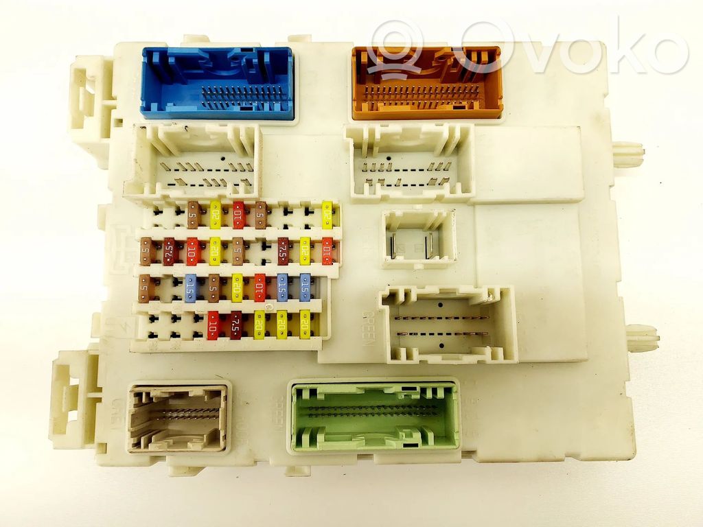 Ford C-MAX II Module de fusibles 