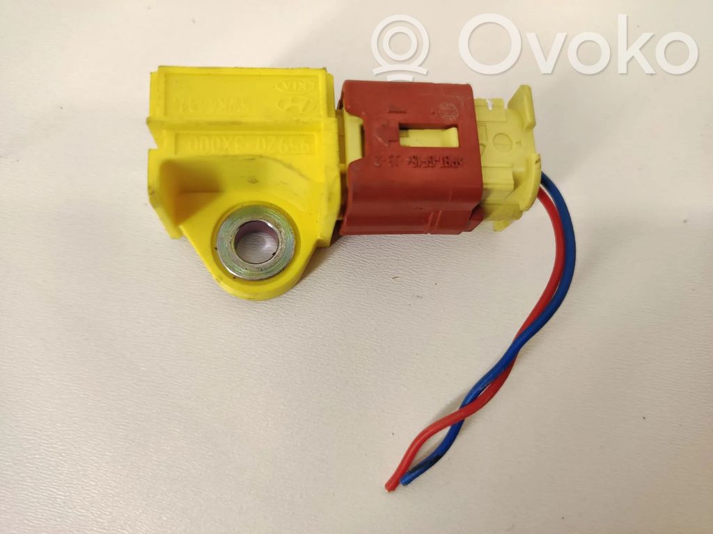 KIA Rio Airbagsensor Crashsensor Drucksensor 