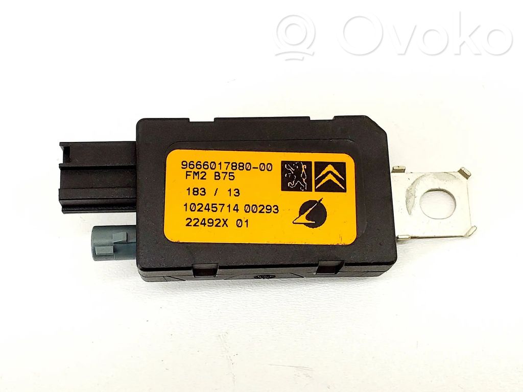 Citroen DS4 Antenos stiprintuvas 