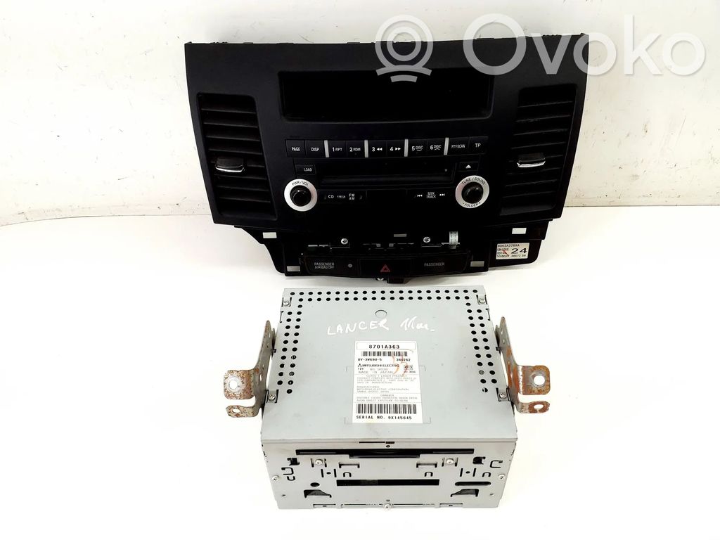 Mitsubishi Lancer VIII Unità principale autoradio/CD/DVD/GPS 