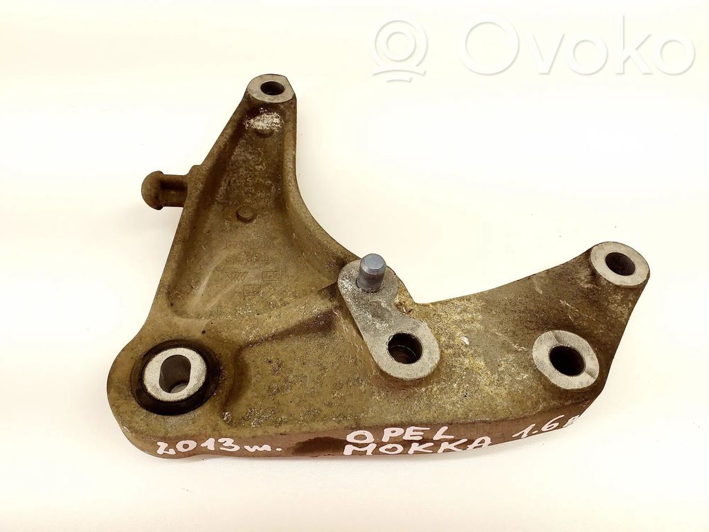Opel Mokka Gearbox mounting bracket 