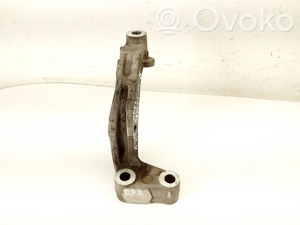 Opel Grandland X Engine mounting bracket 