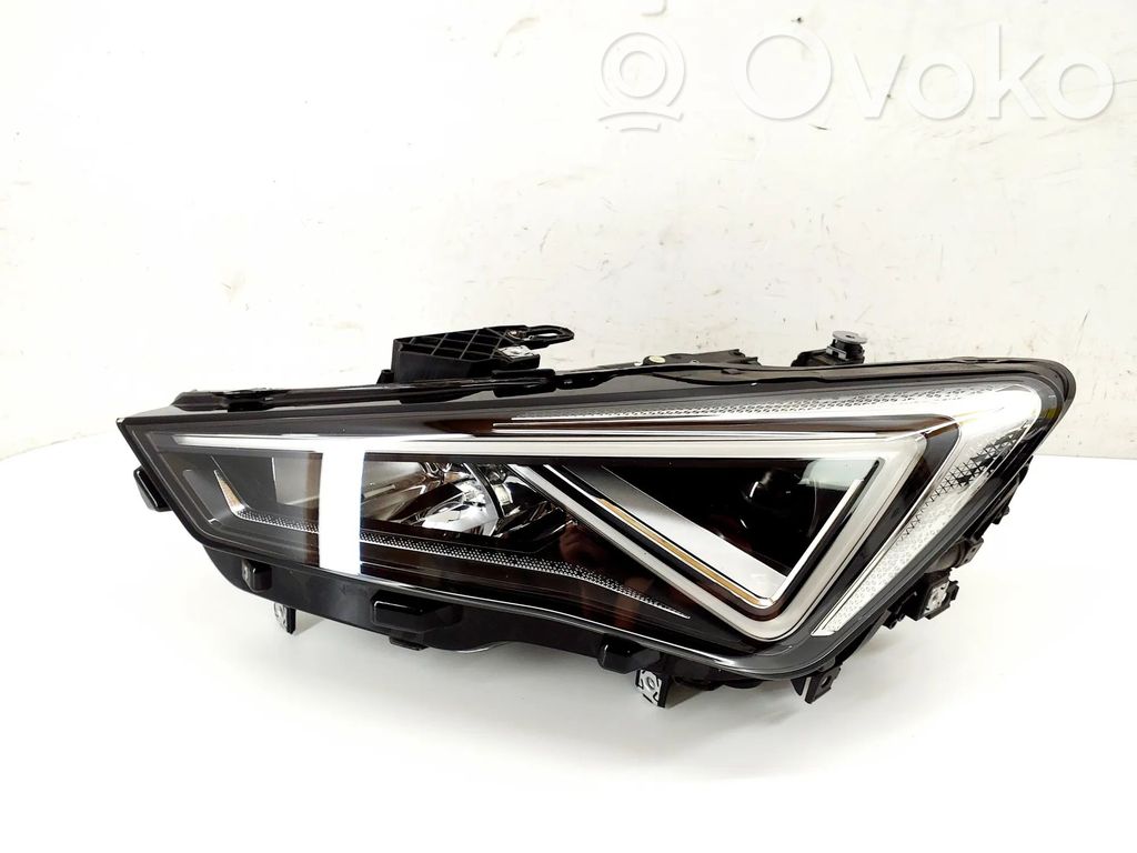 Seat Leon IV Lampa przednia 