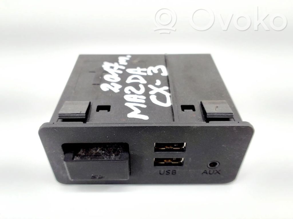 Mazda CX-3 AUX in-socket connector 