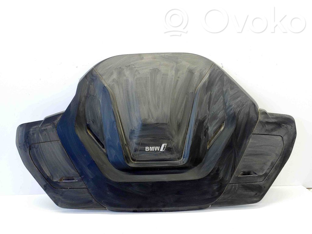BMW i4 Moottorin koppa 