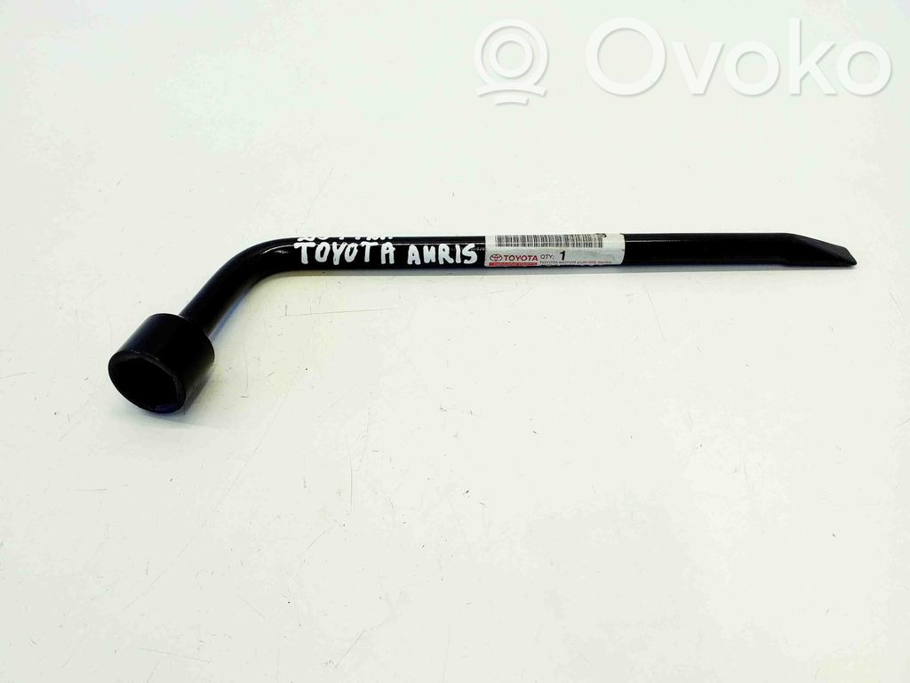 Toyota Auris E180 Llave de tuercas de rueda 