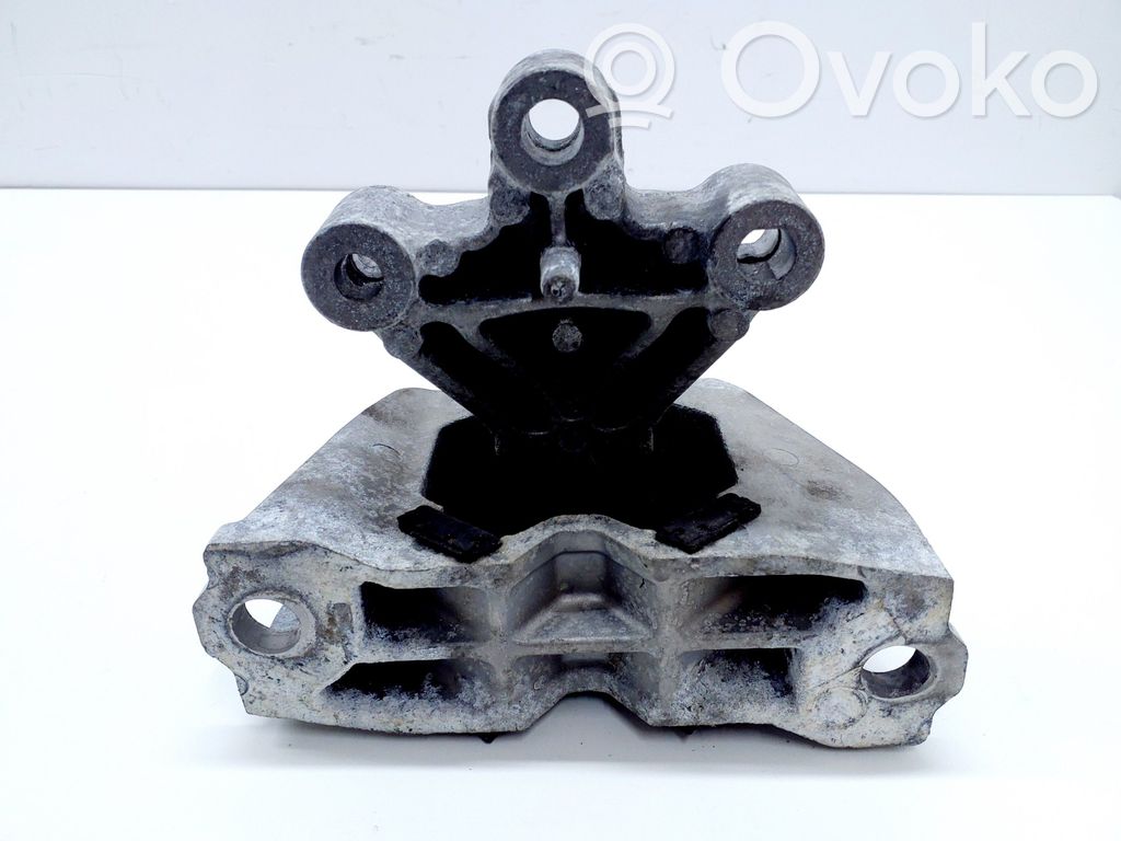 Renault Zoe Engine mount bracket 