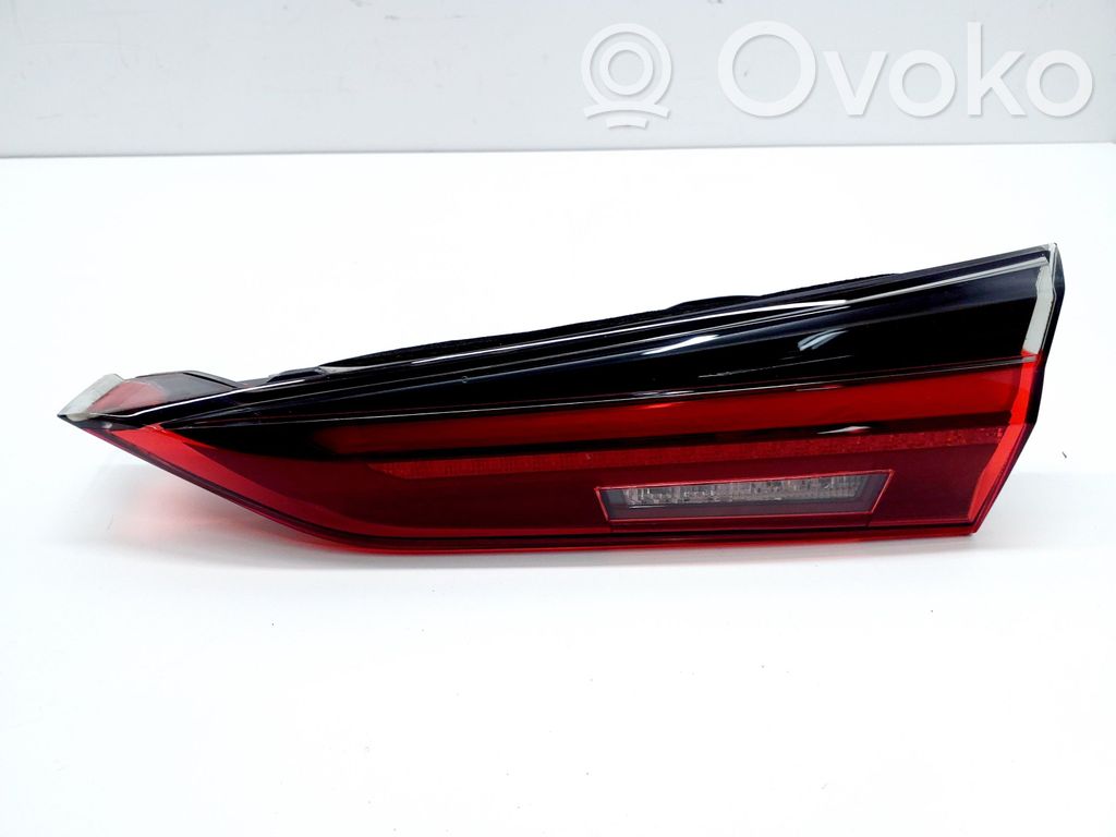 BMW i4 Lampy tylnej klapy bagażnika 