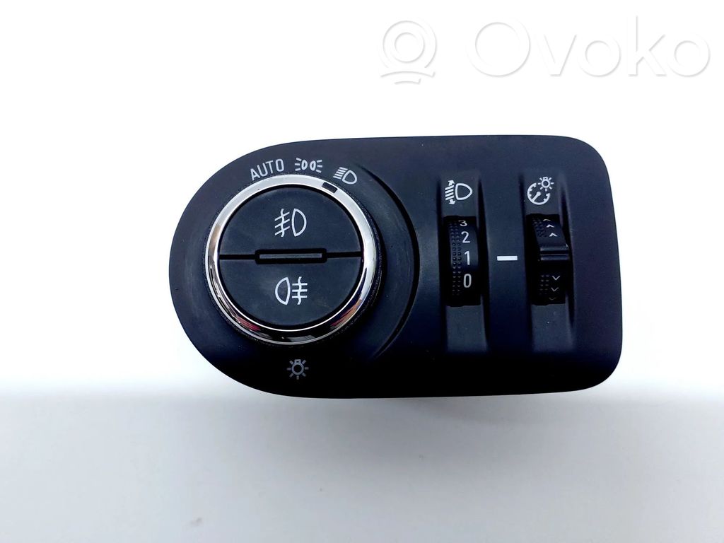 Opel Astra K Light switch 