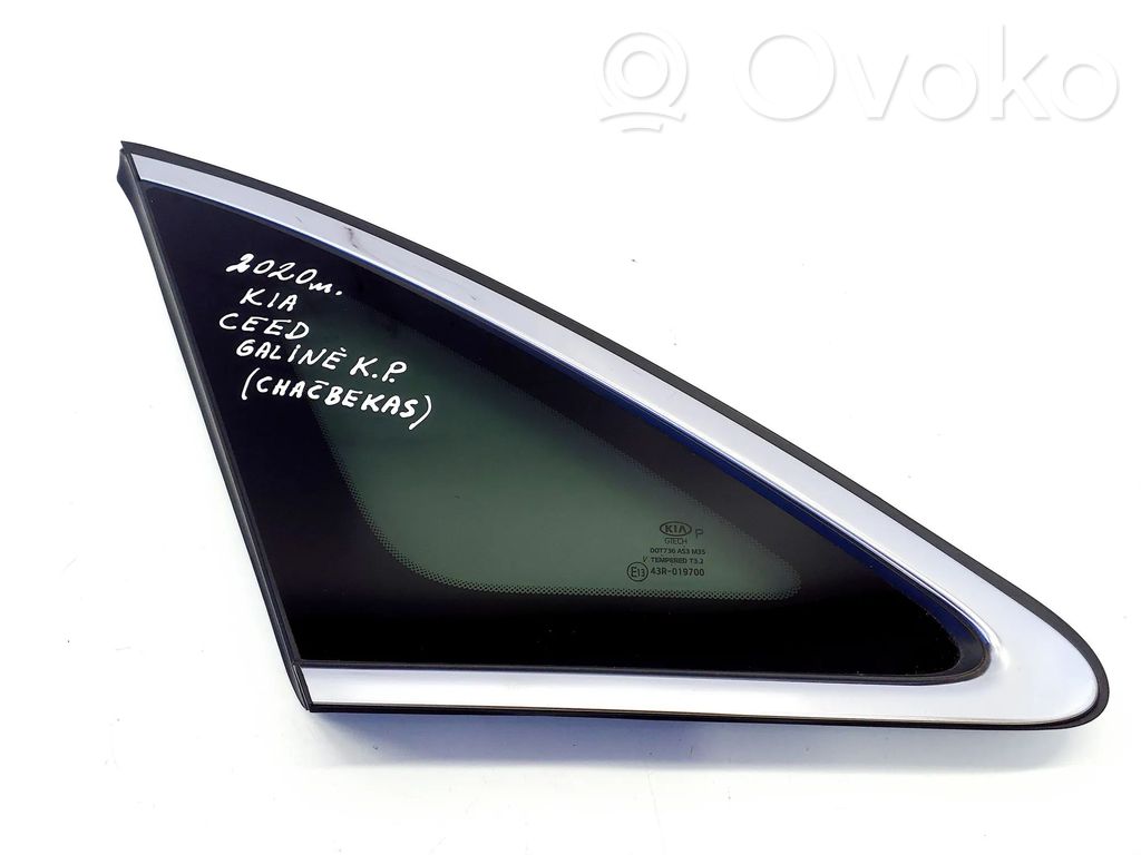 KIA Ceed Rear side window 