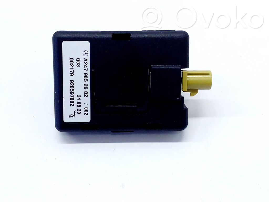 Mercedes-Benz GLA H247 Antenos stiprintuvas 