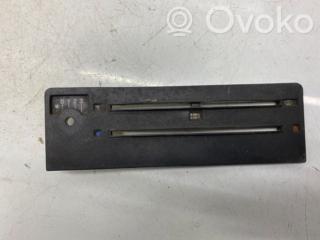 Audi 80 90 B2 Climate control/heater control trim 