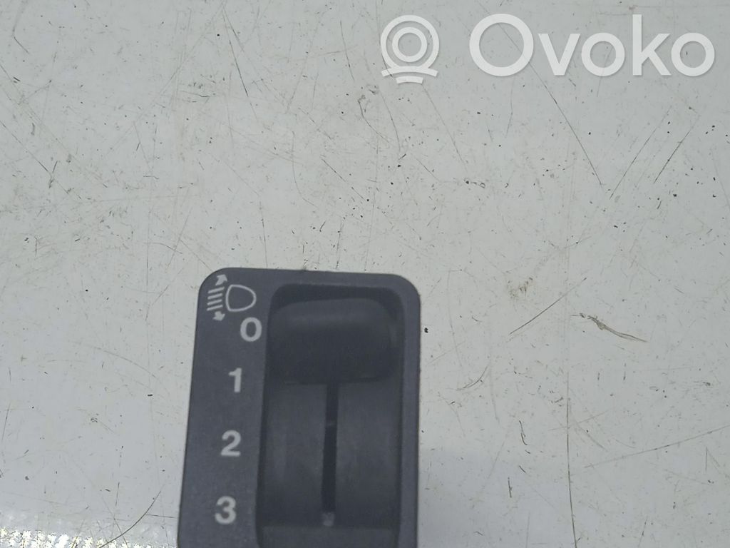 Honda CR-V Headlight level height control switch 