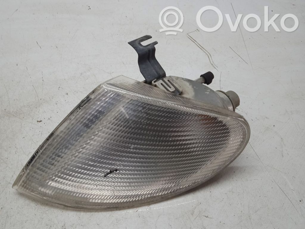 Ford Galaxy Front indicator light 