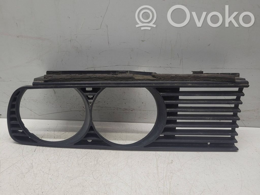 BMW 3 E30 Under headlight/headlamp trim 