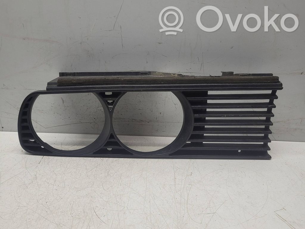 BMW 3 E30 Under headlight/headlamp trim 