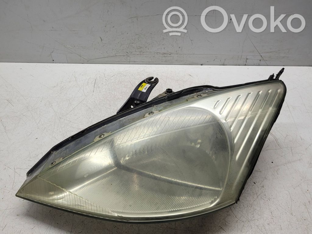 Ford Focus Headlight/headlamp 
