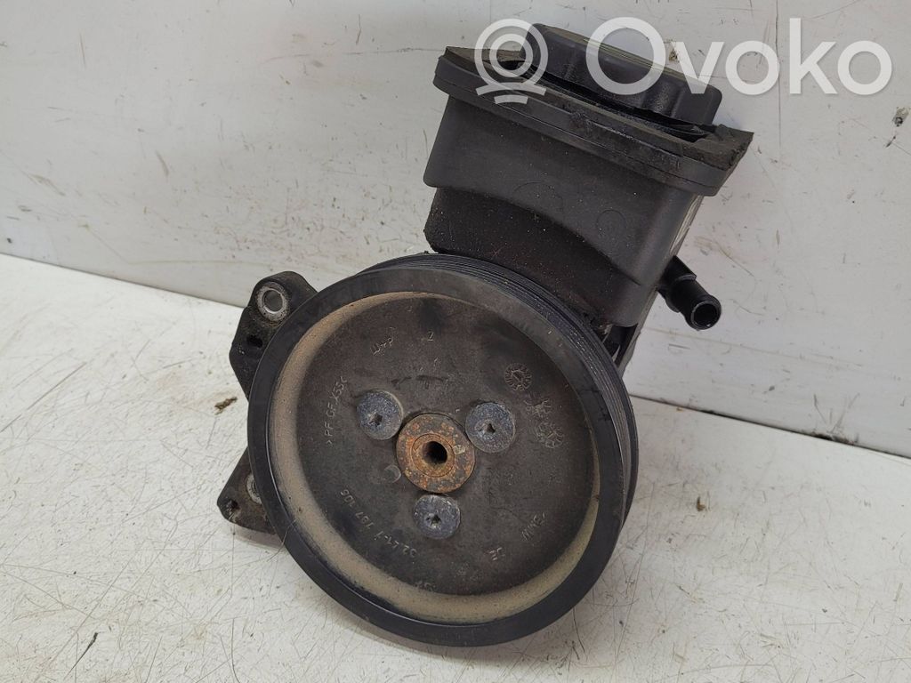 BMW 5 E60 E61 Power steering pump 