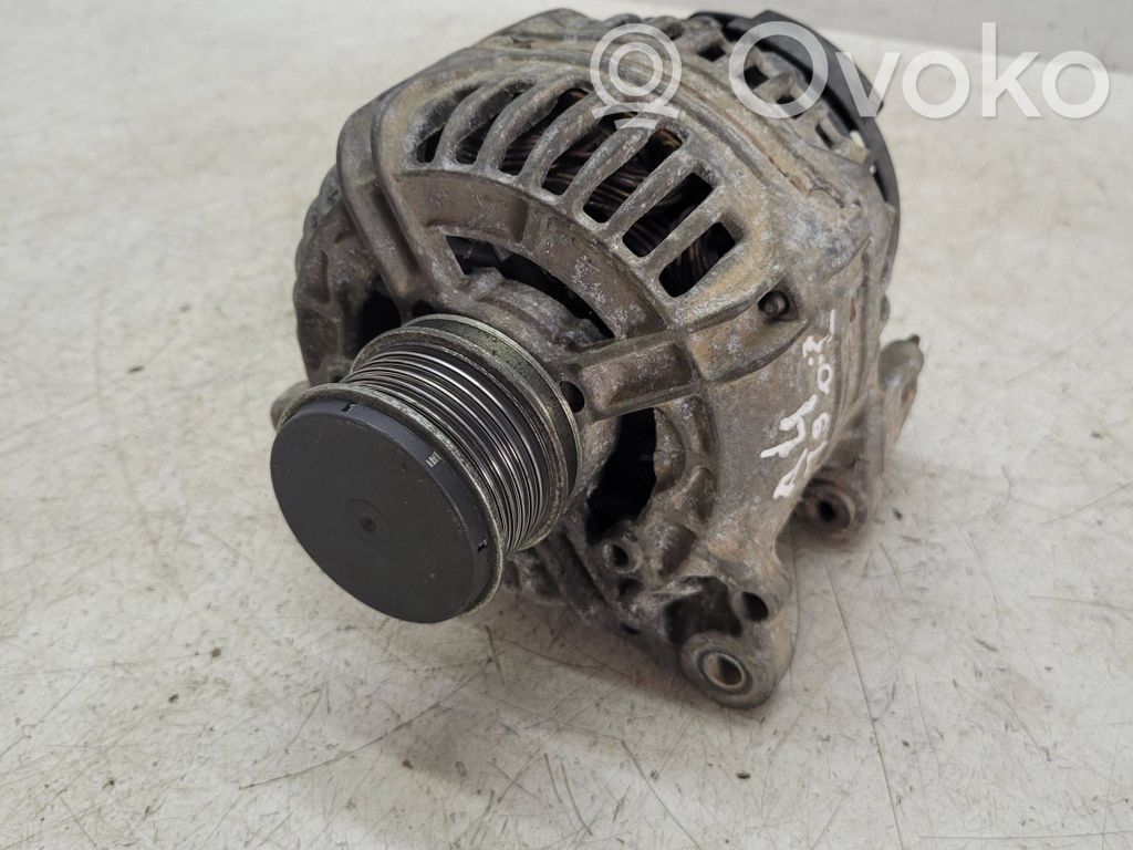 Audi A4 S4 B5 8D Ģenerators 