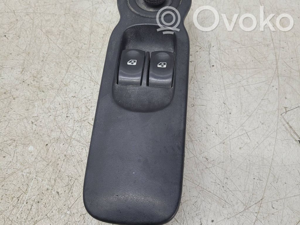 Renault Modus Electric window control switch 