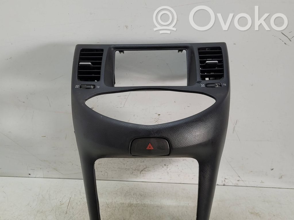 Nissan Almera Tino Panelės apdailos skydas (centrinis) 