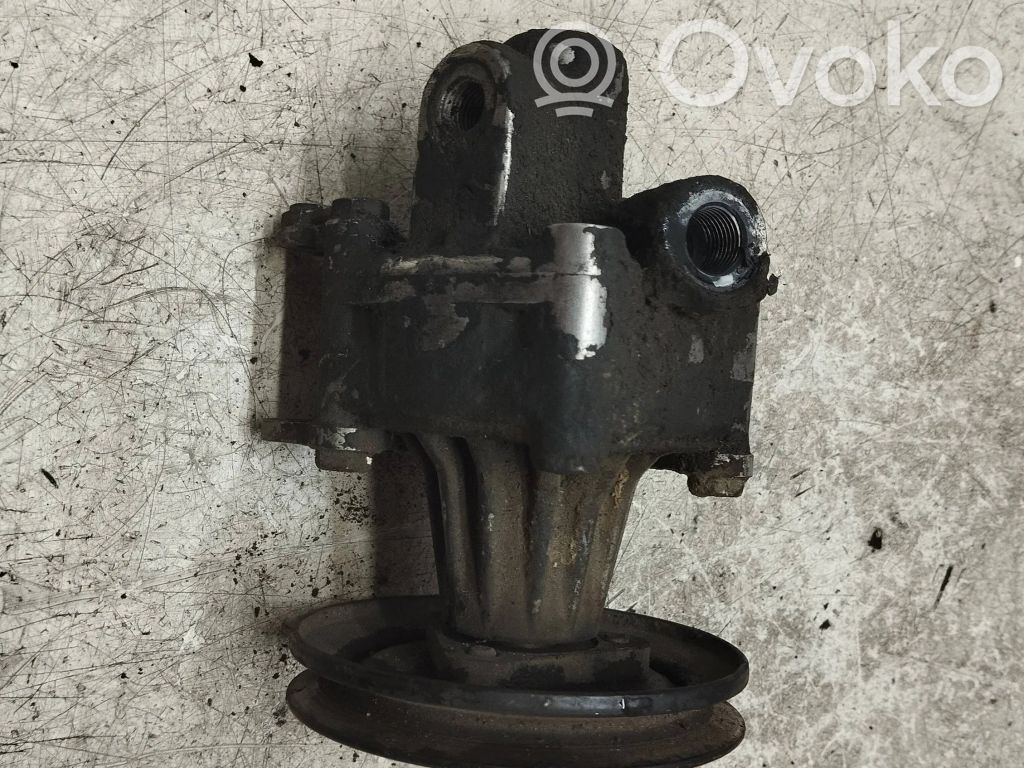 BMW 3 E36 Power steering pump 