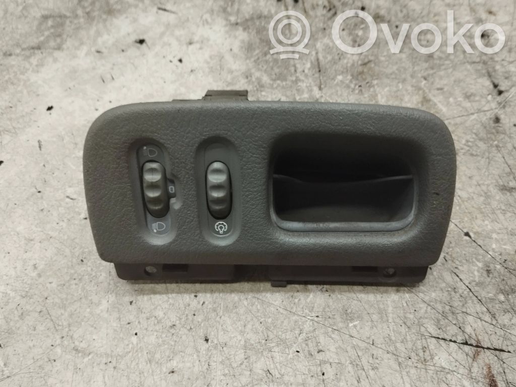 Renault Scenic I Headlight level height control switch 