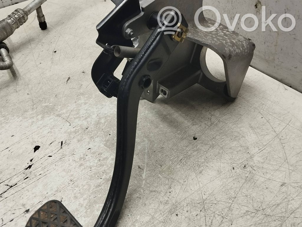 BMW X5 E53 Brake pedal 