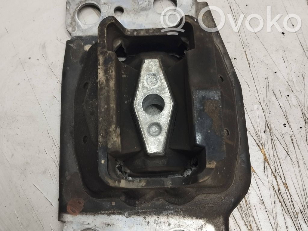 Engine mount bracket   30680699,6G917M121AC