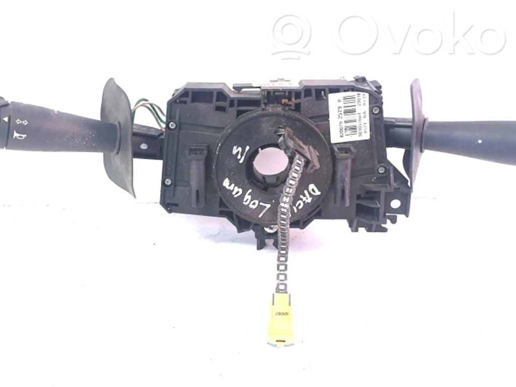 Dacia Logan I Wiper turn signal indicator stalk/switch 