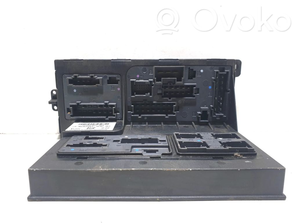 Mercedes-Benz E W211 Módulo de fusible 