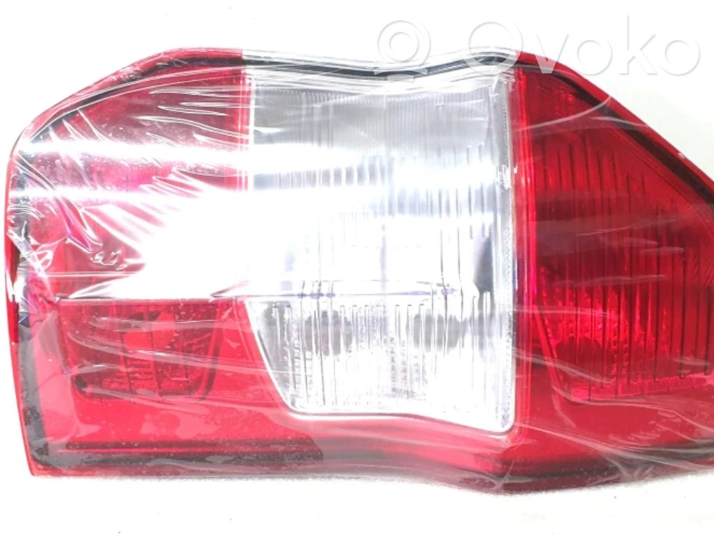 Ford Transit Aizmugurējais lukturis virsbūvē 