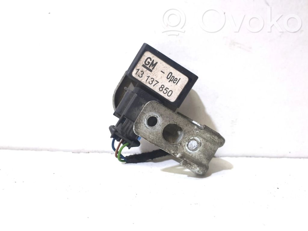 Opel Zafira B Sensor 