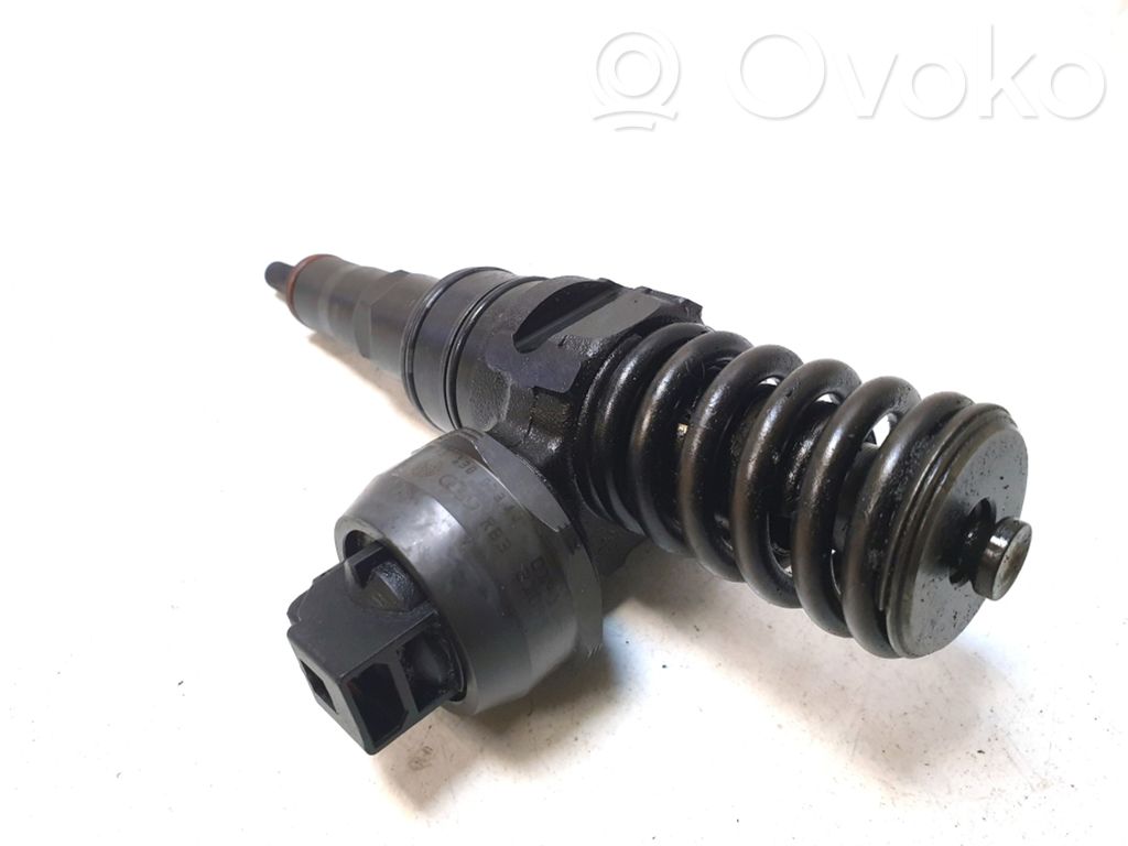 Audi A4 S4 B6 8E 8H Inyector de combustible 