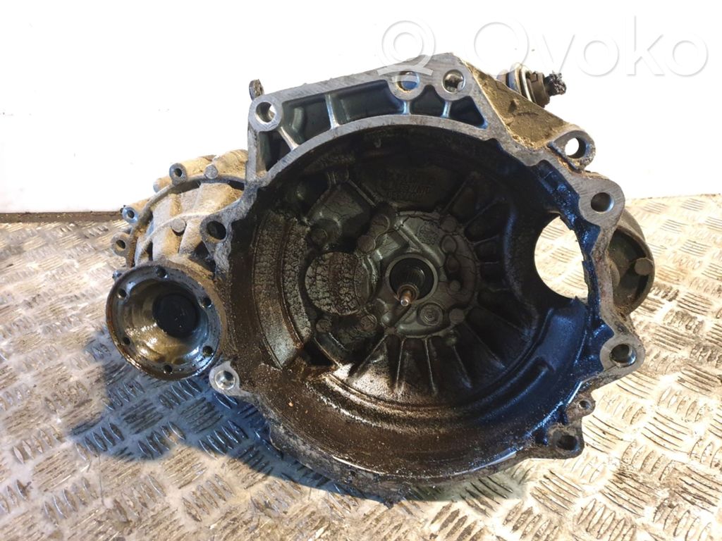 Volkswagen Golf III Mechaninė 6 pavarų dėžė 