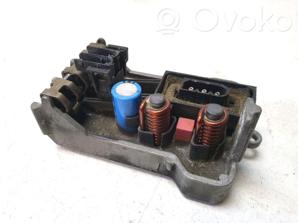 BMW 7 E65 E66 Lämpöpuhaltimen moottorin vastus 