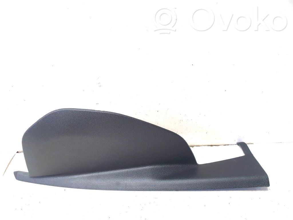 Ford Focus Kita salono detalė 