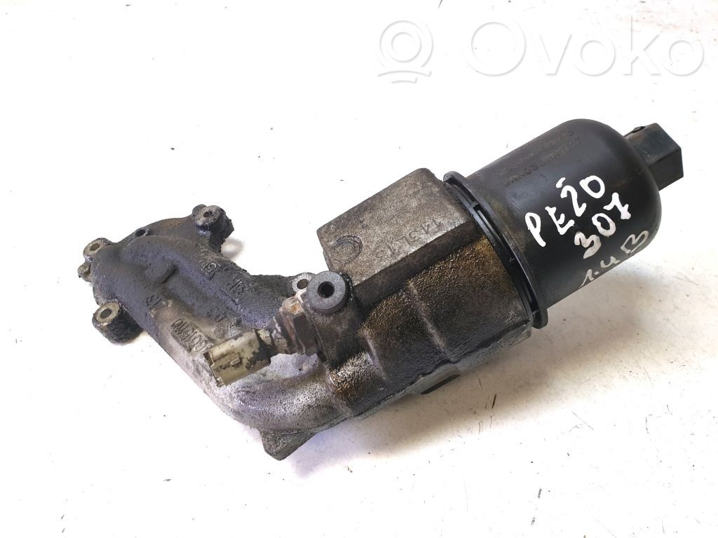Peugeot 307 Oil filter mounting bracket 