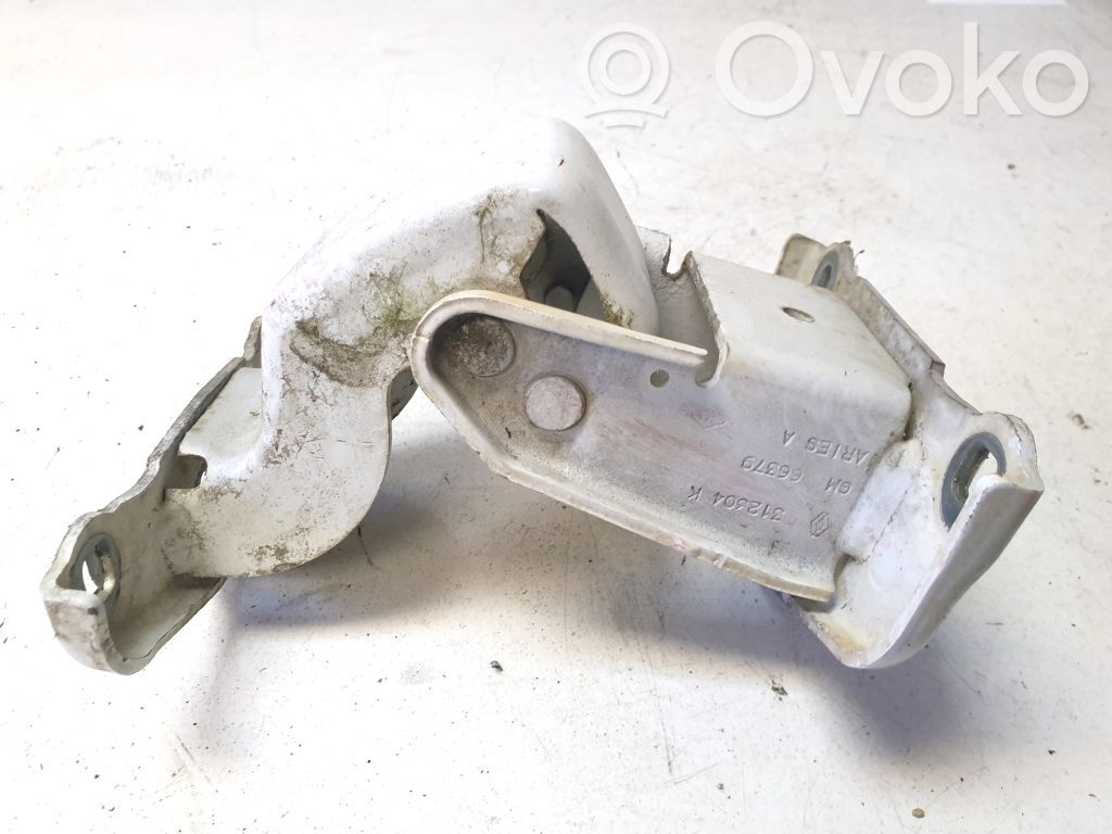 Loading door upper hinge   312304