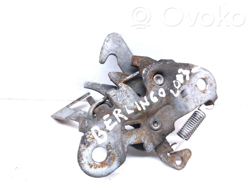 Citroen Berlingo Engine bonnet (hood) release handle 