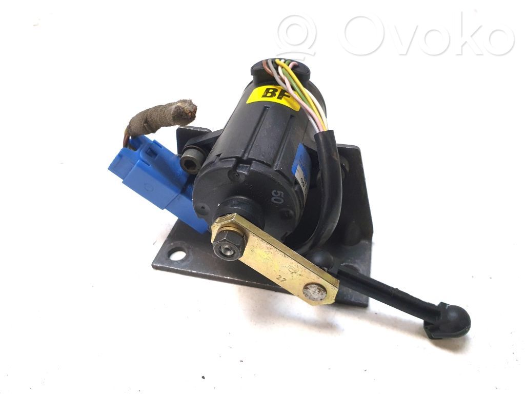 Opel Omega B2 Accelerator throttle pedal 